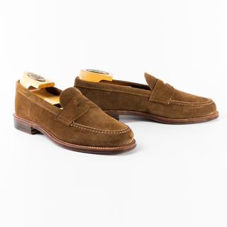 6243F Unlined Leisure Handsewn Penny Loafer LHS (Snuff Suede)