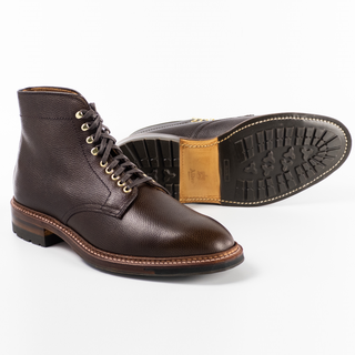 D8829HC Plain Toe Boot (Dark Brown Alpine)